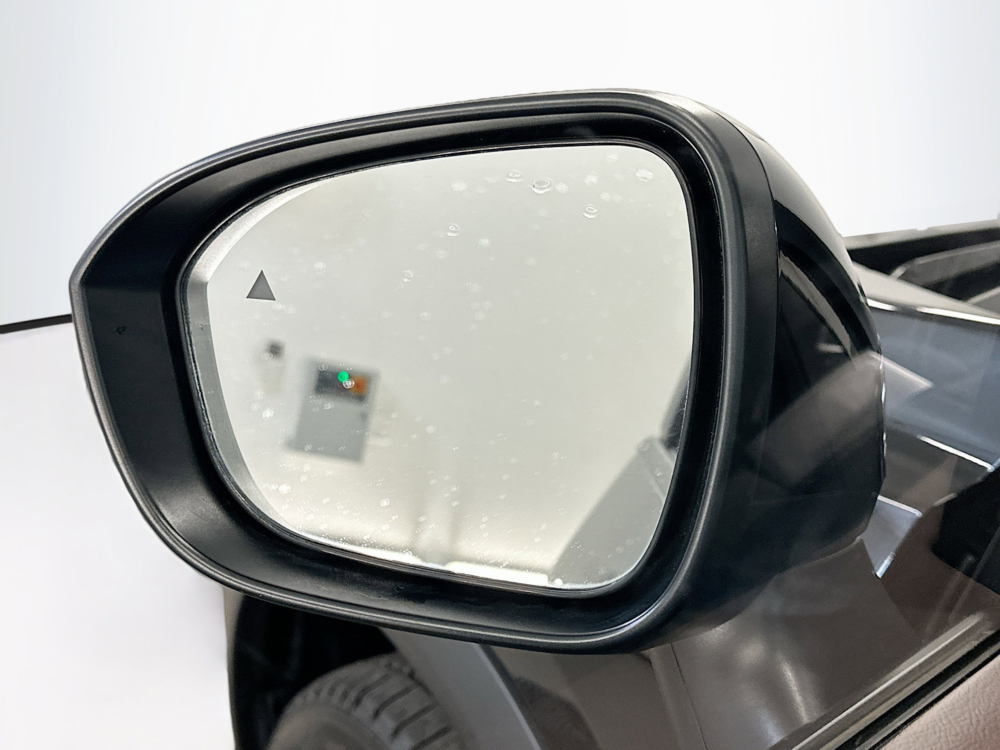 Used 2023 Nissan Rogue SV AWD/4WD image 16