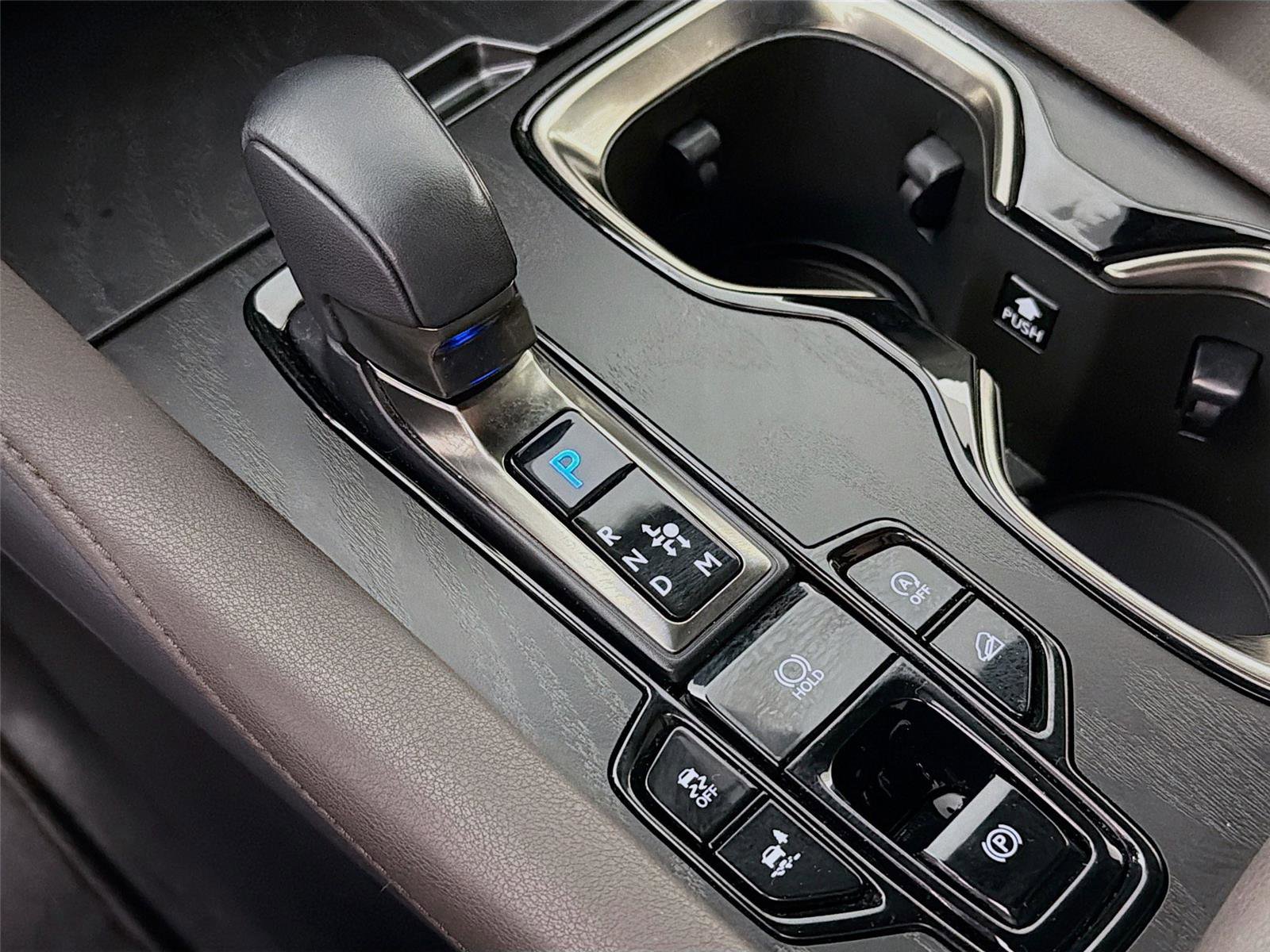 Used 2023 Lexus RX 350 w/ Cold Area Package image 18