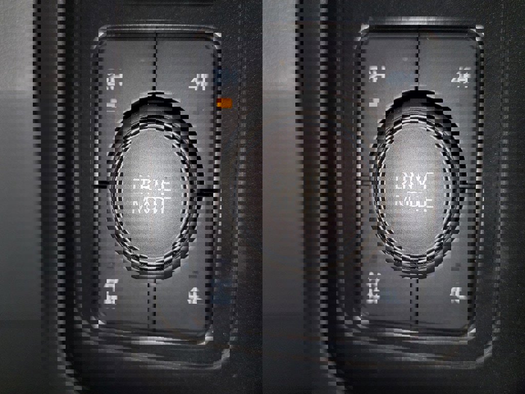 Used 2023 Ford F350 XLT w/ 360-Degree Camera Package image 22