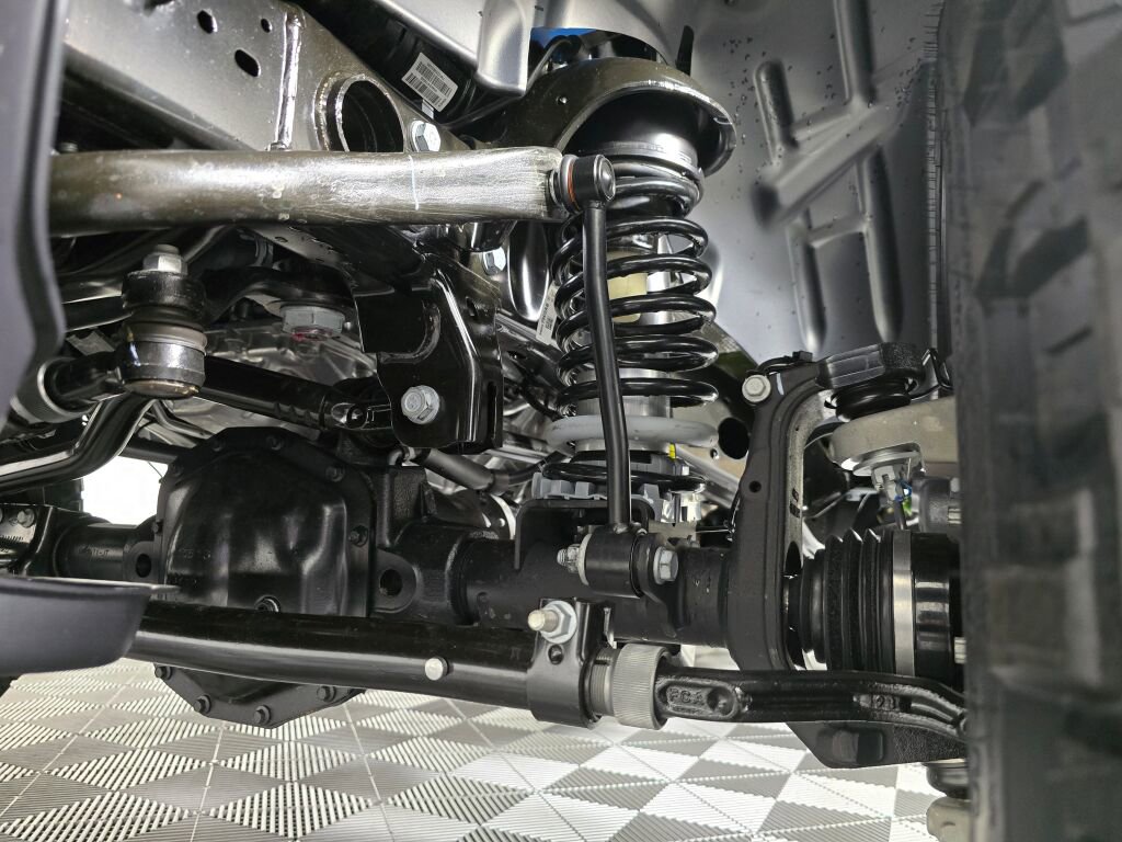 New 2025 Jeep Gladiator Sport image 19