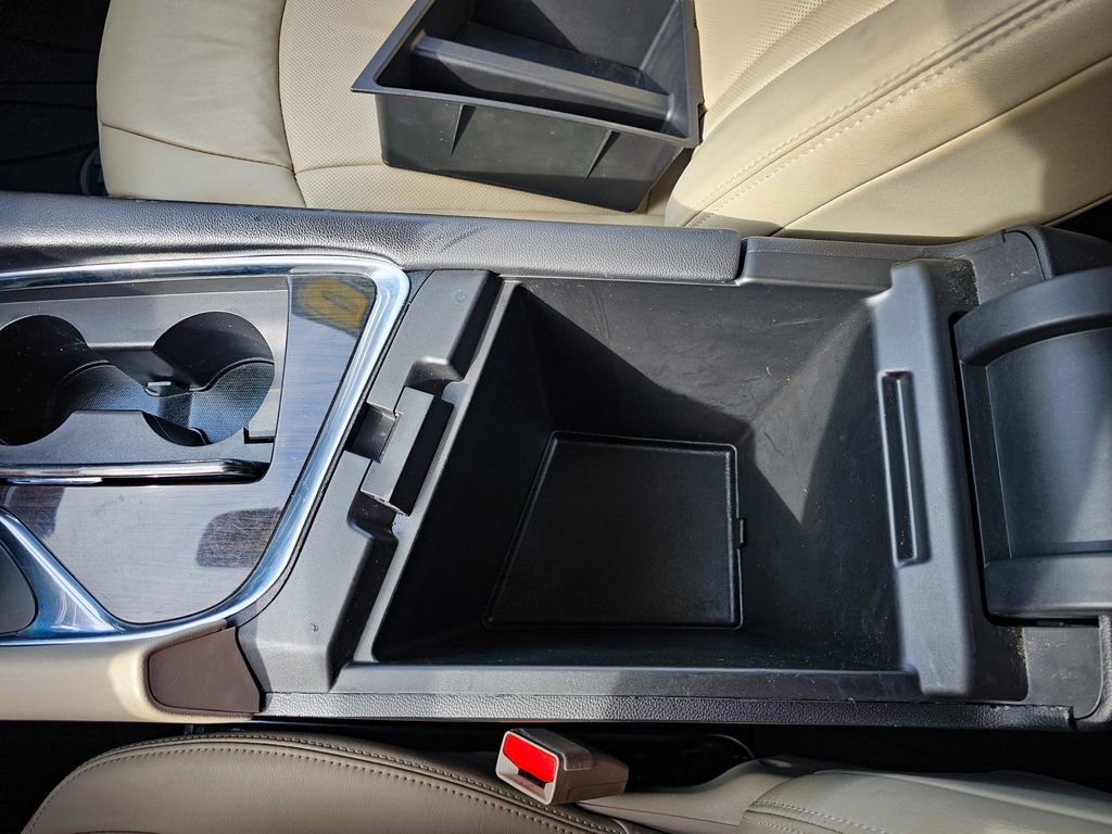 Used 2020 Buick Enclave Essence w/ Sound and Sites Package image 28