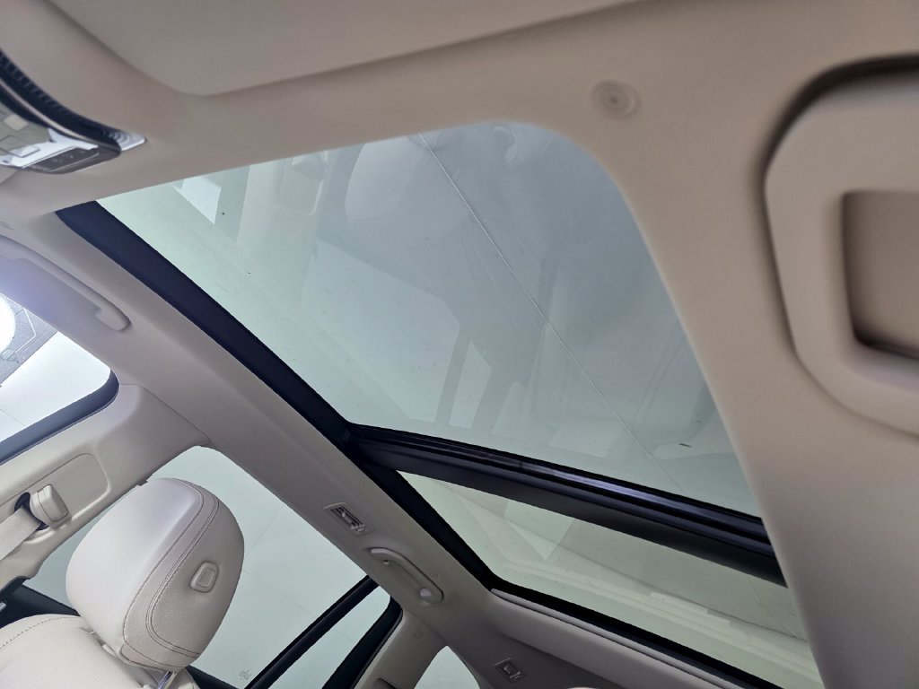 New 2027 Mercedes-Benz GLS 450 4MATIC image 9