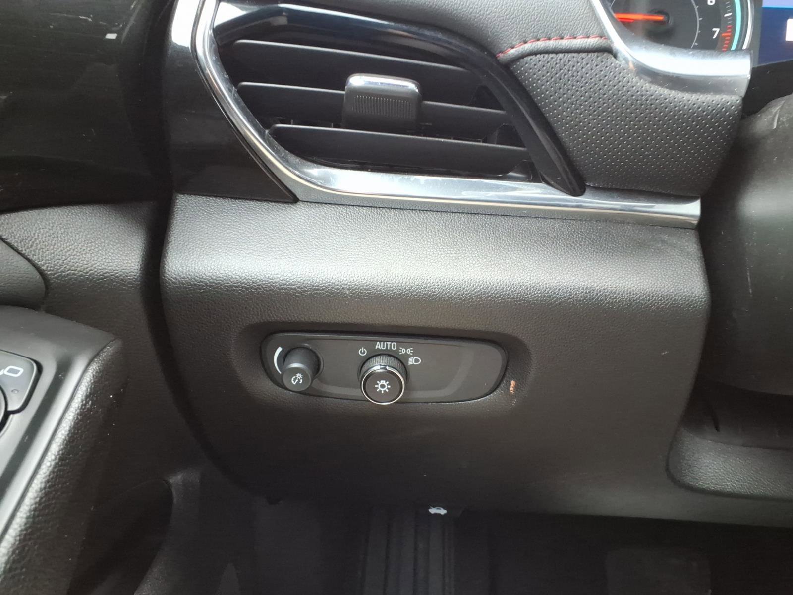 Certified 2023 Chevrolet Traverse RS w/ LPO, Floor Liner Package image 19