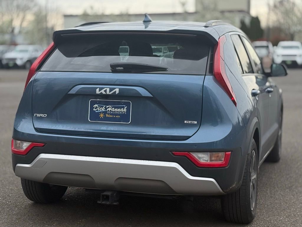 Used 2023 Kia Niro EX w/ EX Cold Weather Package image 5