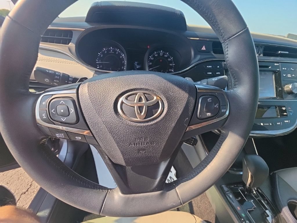 Used 2015 Toyota Avalon XLE Touring FWD image 16
