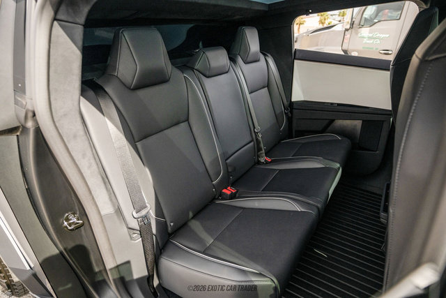 Used 2024 Tesla Cybertruck Cyberbeast AWD/4WD image 21