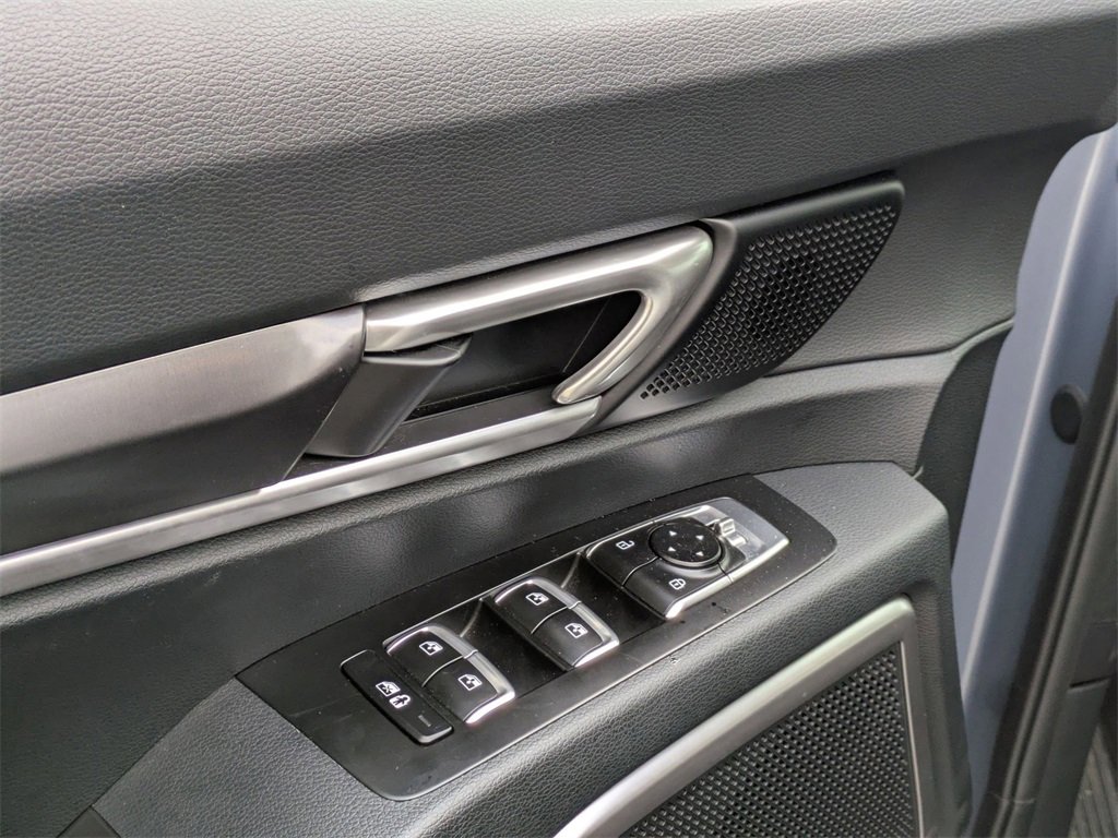 Used 2024 Kia Telluride LX image 12