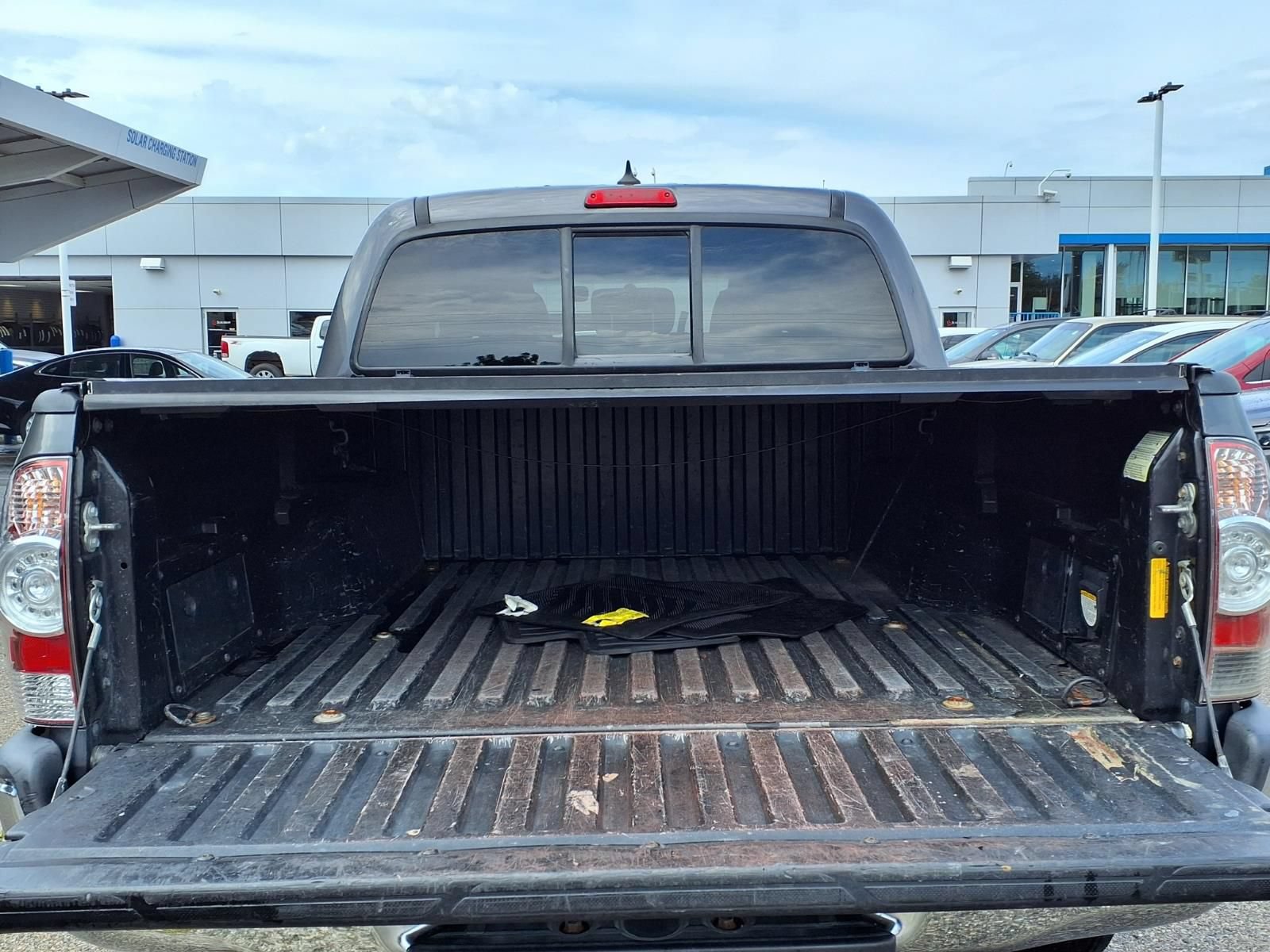 Used 2015 Toyota Tacoma PreRunner w/ TRD Off-Road Package RWD image 10