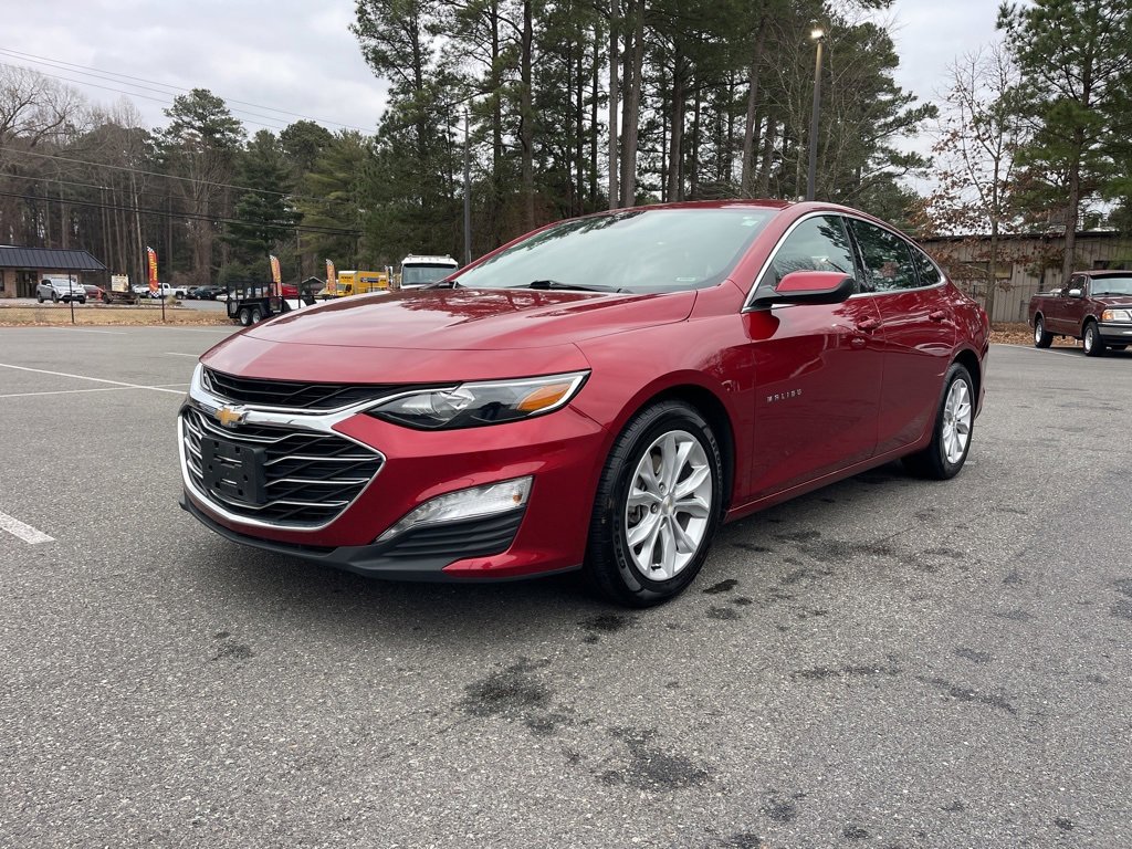 Used 2024 Chevrolet Malibu LT image 2