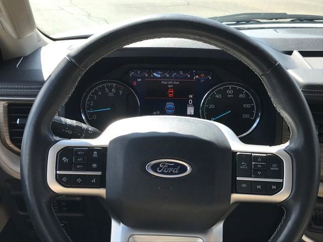 Used 2024 Ford Expedition Limited image 8