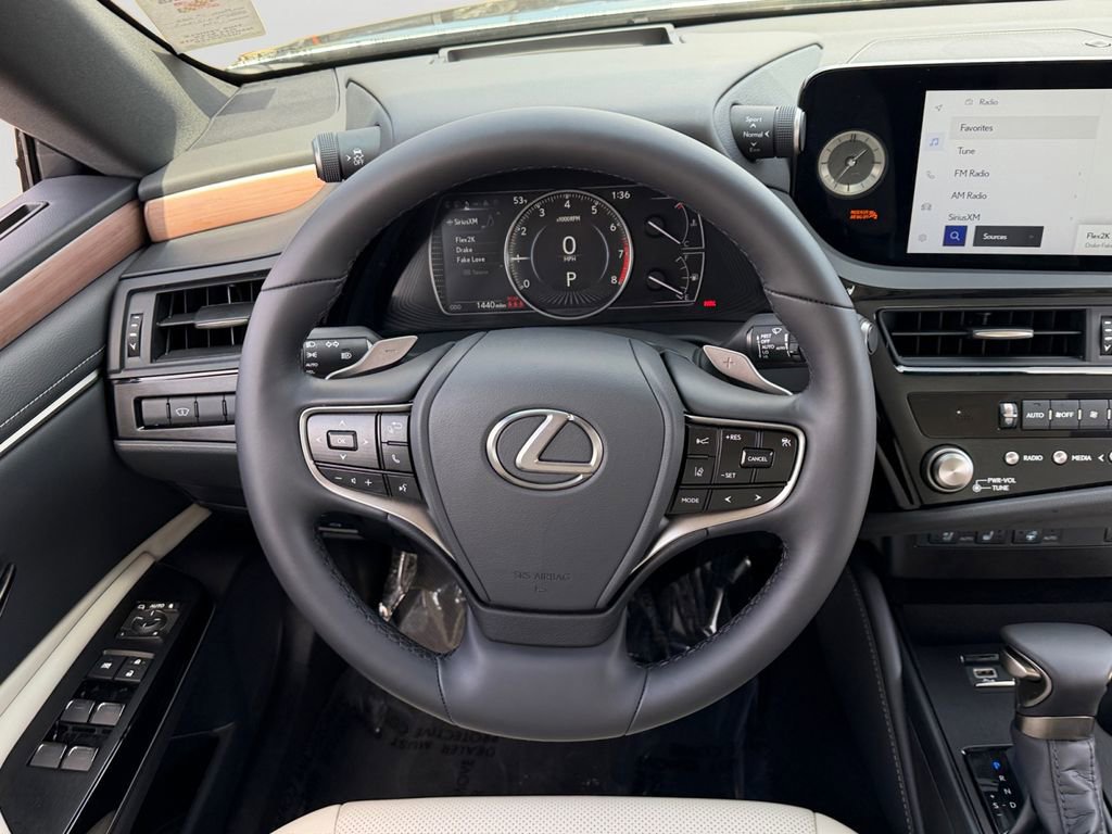 Certified 2025 Lexus ES 350 w/ Premium Package image 16