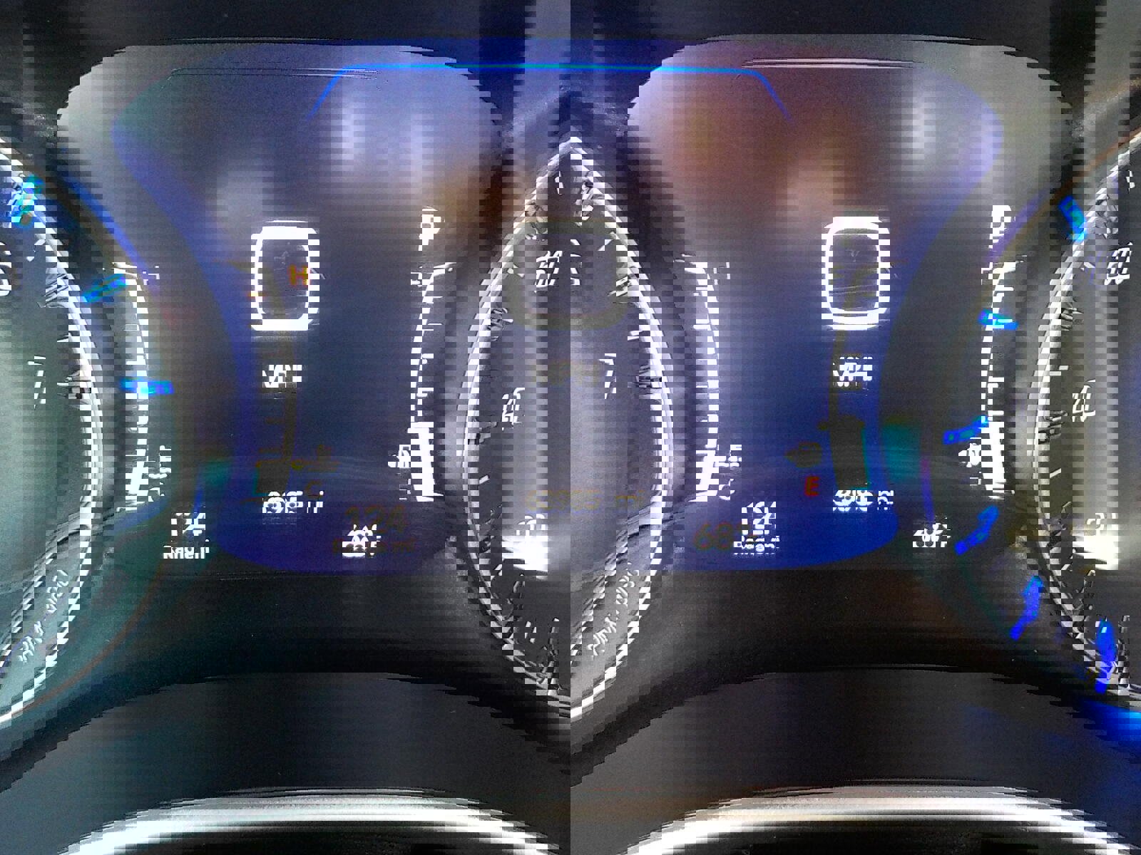 Used 2023 Chrysler Pacifica Touring-L image 21