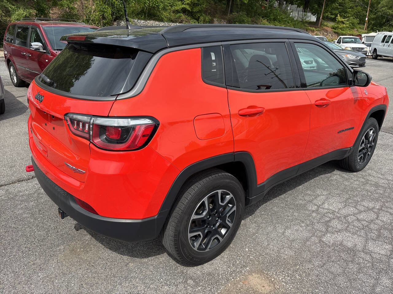 Used 2018 Jeep Compass Trailhawk w/ Navigation Group AWD/4WD image 10