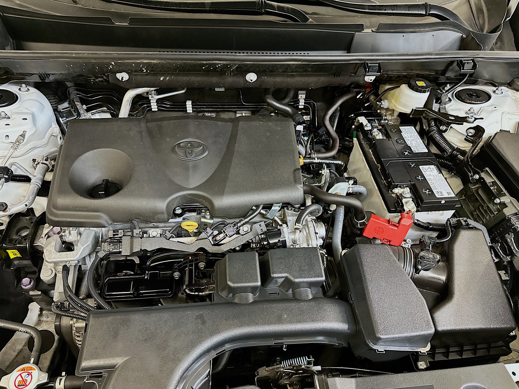 Used 2024 Toyota RAV4 LE image 34