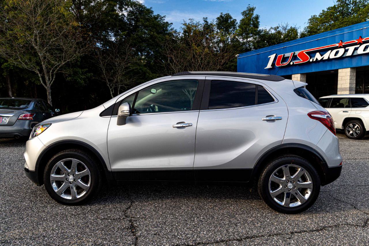 Used 2019 Buick Encore Essence w/ Experience Buick Package AWD/4WD image 3