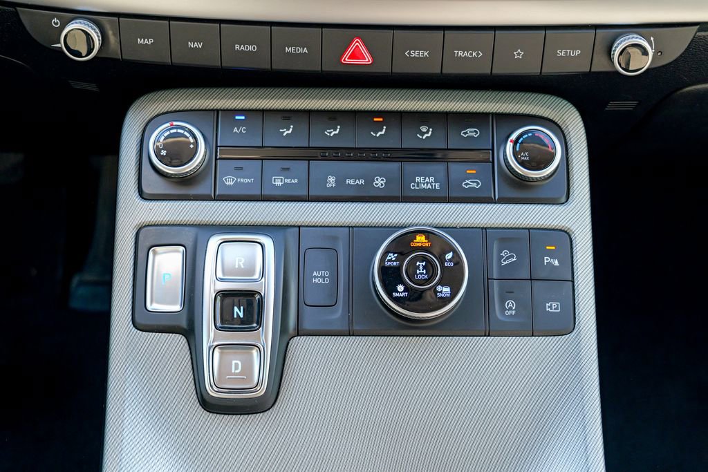Used 2023 Hyundai Palisade SE AWD/4WD image 47