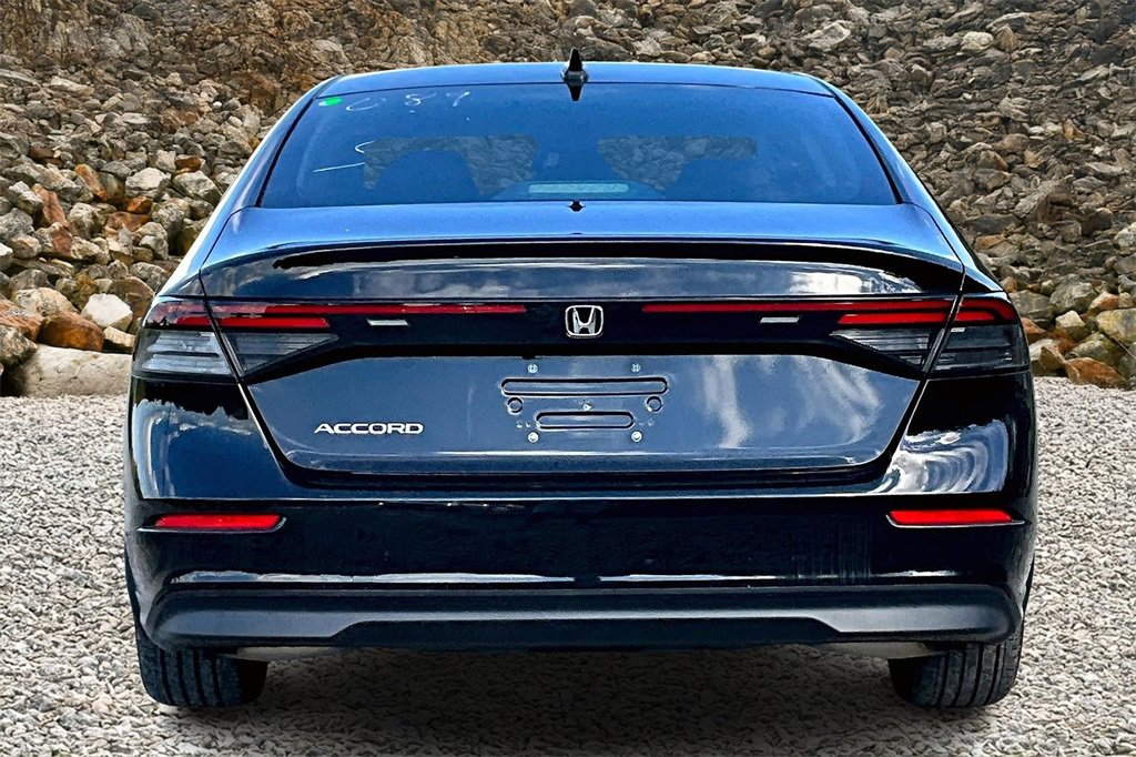 Used 2023 Honda Accord EX image 4