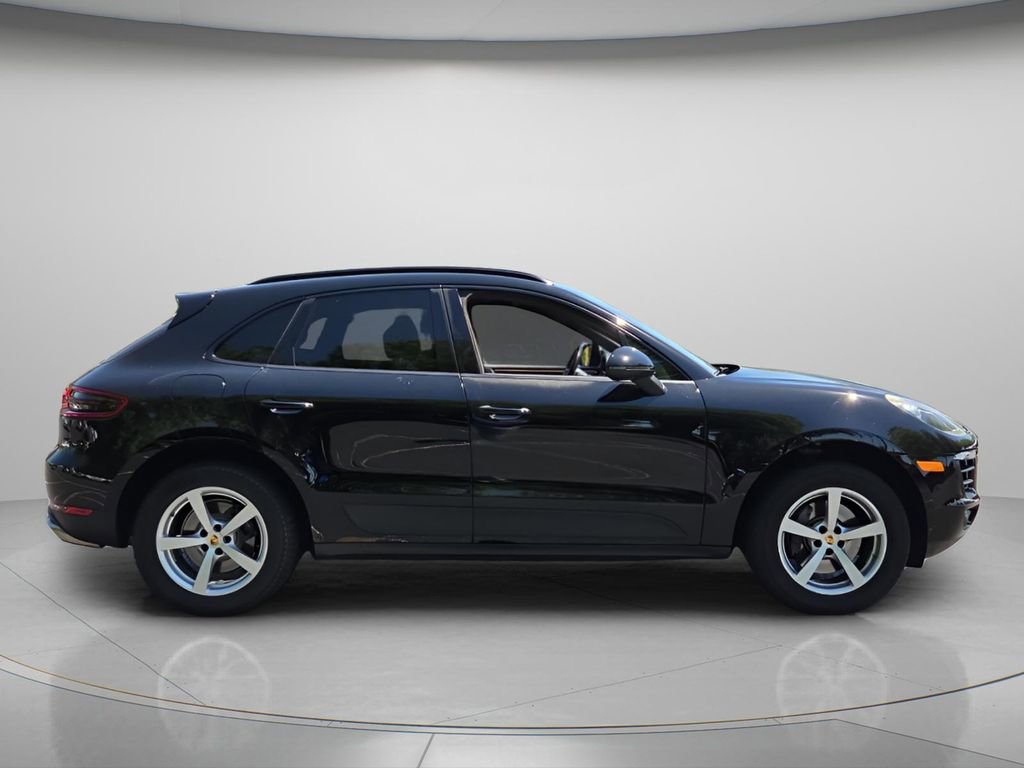 Used 2018 Porsche Macan image 5