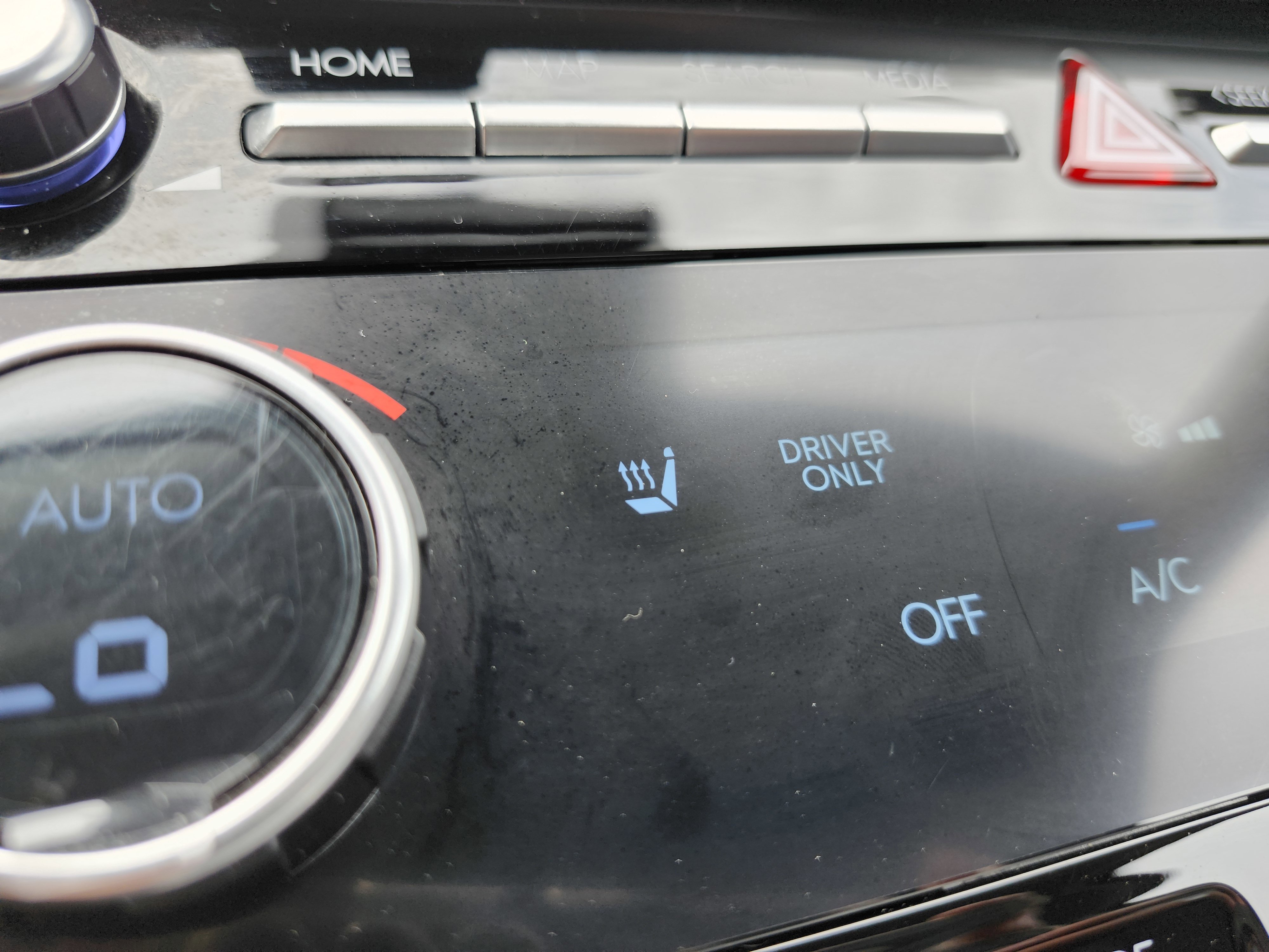 Used 2025 Hyundai Santa Fe SEL image 8