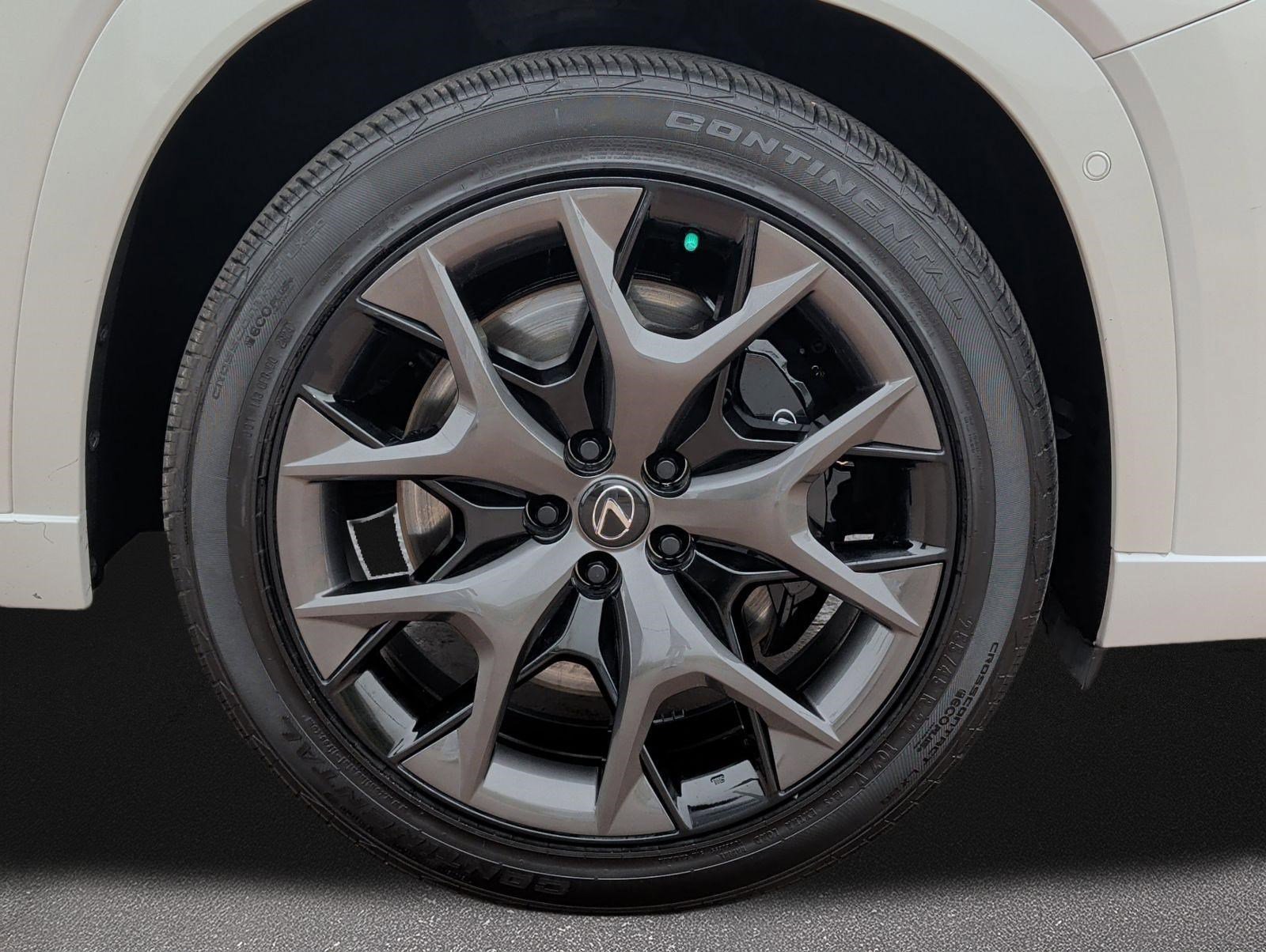 Certified 2025 Lexus TX 500h AWD w/ Technology Package image 7