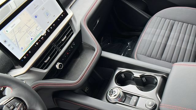 New 2026 Ford Explorer ST-Line RWD image 29