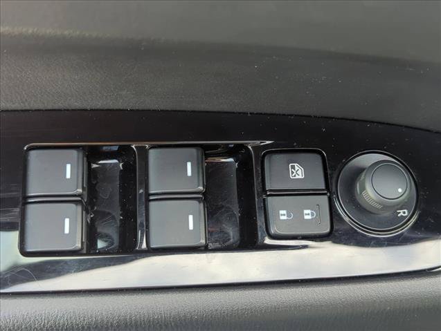 Used 2025 MAZDA CX-5 AWD 2.5 S w/ Preferred Package image 18