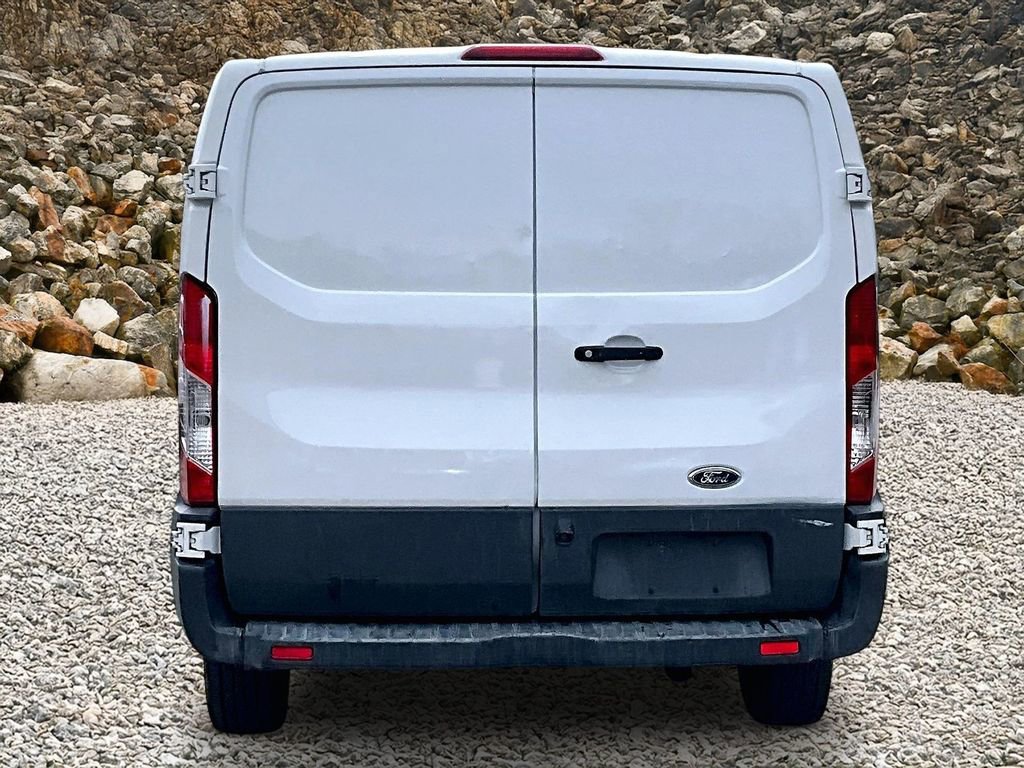 Used 2018 Ford Transit 250 130 Low Roof image 4