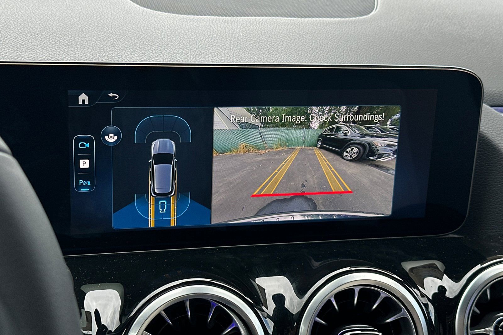 New 2025 Mercedes-Benz GLA 250 image 24