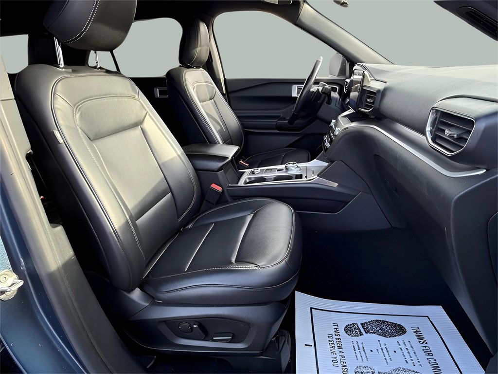 Certified 2020 Ford Explorer XLT w/ Equipment Group 202A image 21