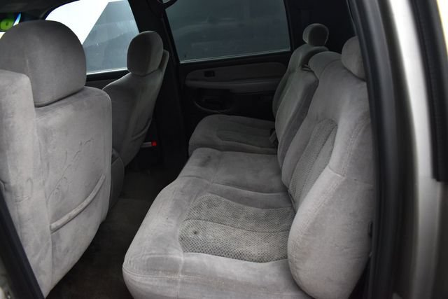 Used 2001 Chevrolet Suburban LS w/ LS Preferred Equipment Group AWD/4WD image 14