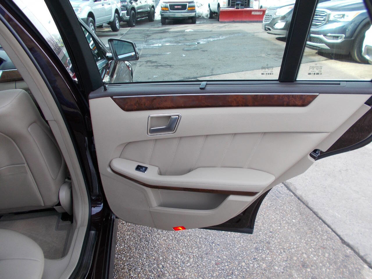 Used 2013 Mercedes-Benz E 350 4MATIC Wagon image 20