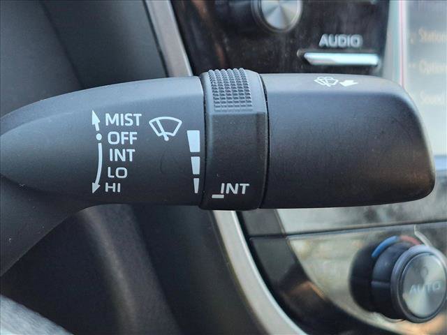 Used 2019 Toyota Camry SE FWD image 14