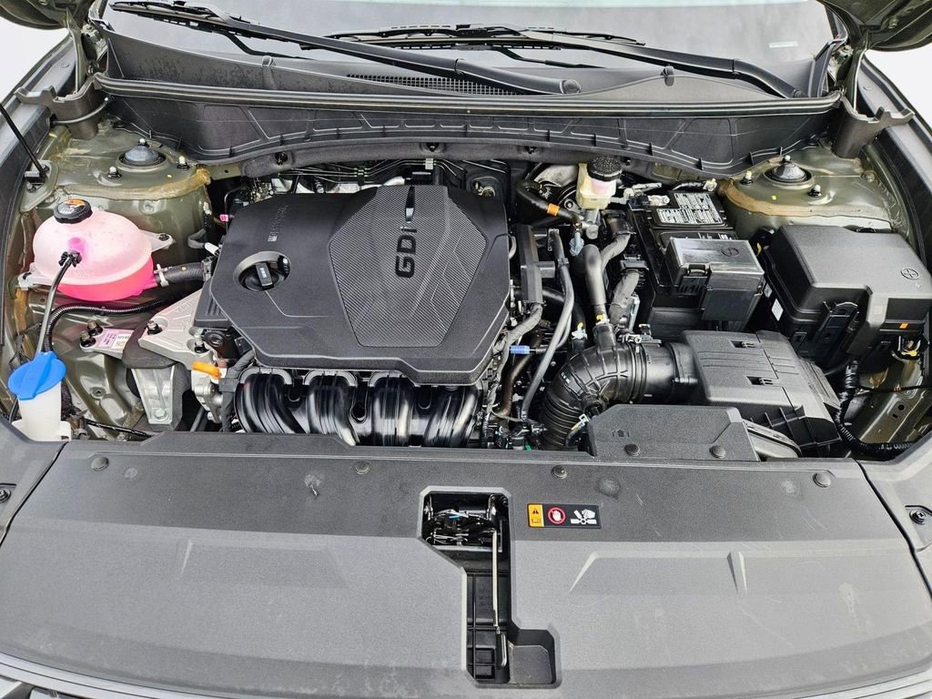 Certified 2025 Hyundai Tucson SE image 32