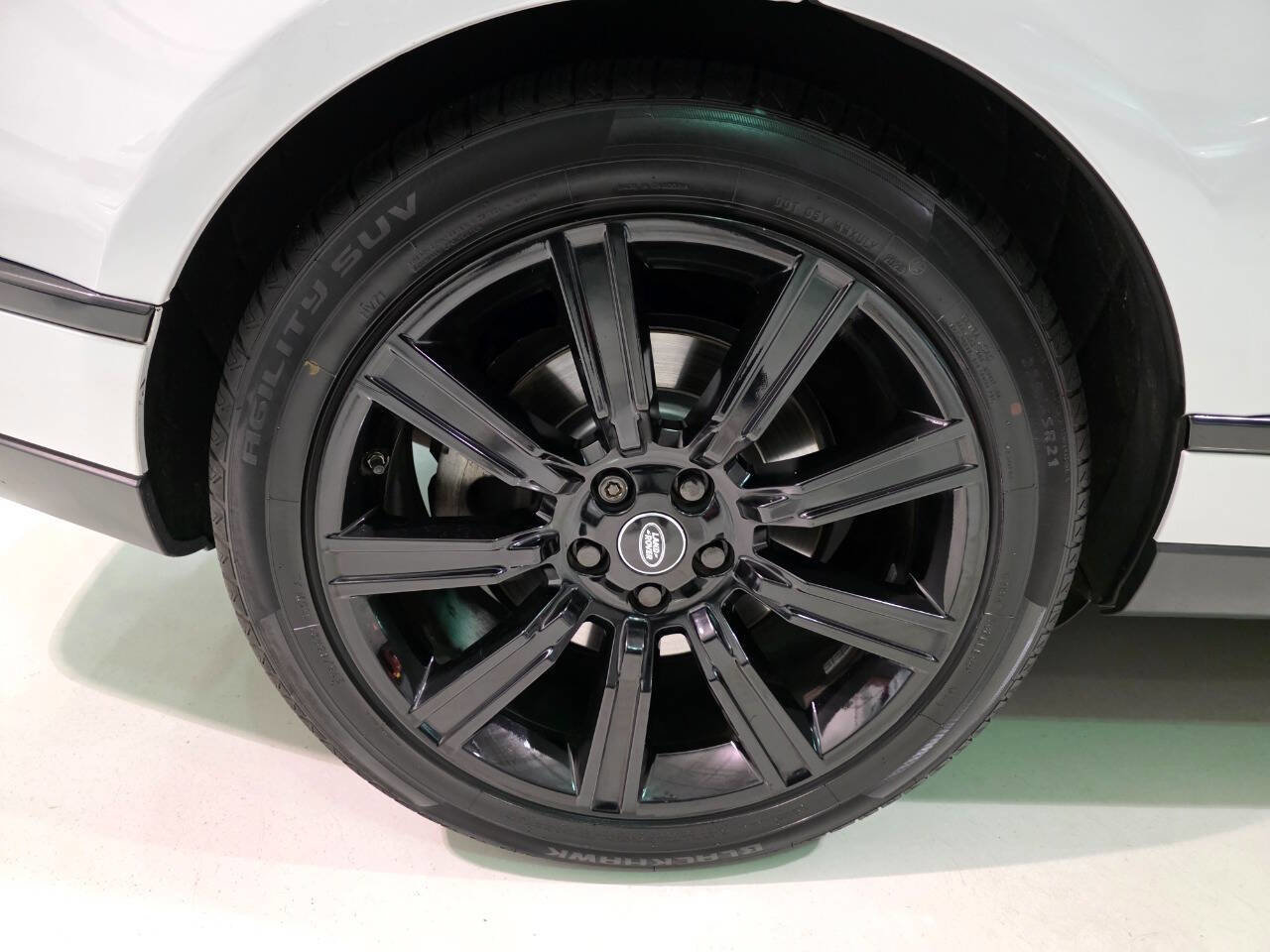 Used 2016 Land Rover Range Rover HSE AWD/4WD image 16