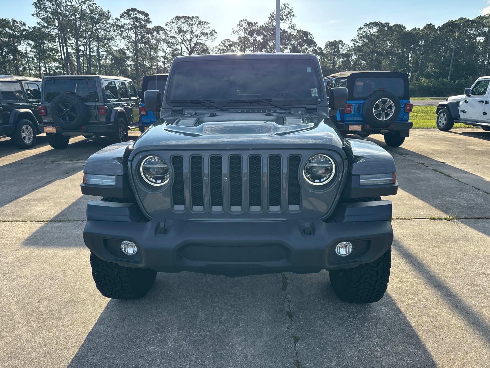 Used 2019 Jeep Wrangler Rubicon w/ Steel Bumper Group AWD/4WD image 8