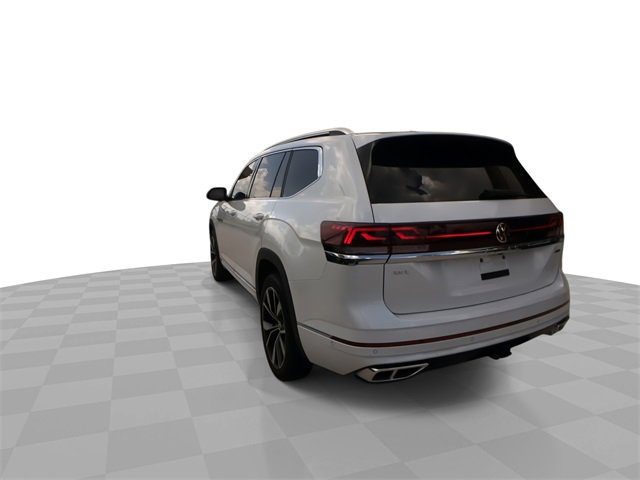 Used 2024 Volkswagen Atlas SEL Premium R-Line image 11