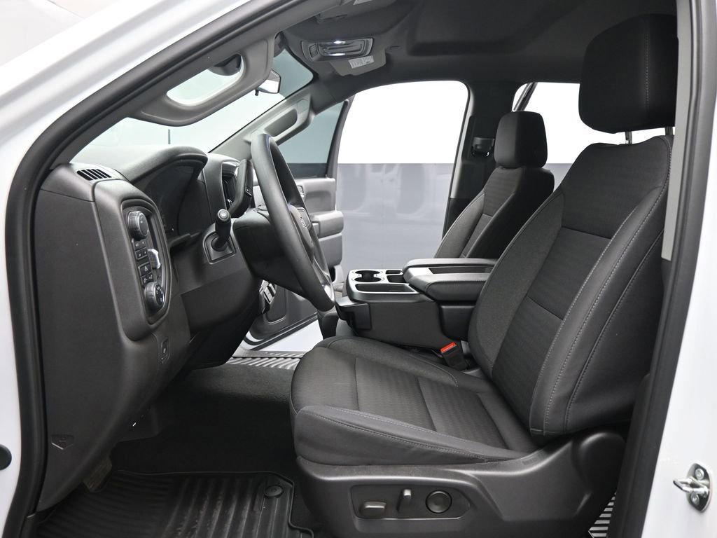 Used 2024 Chevrolet Silverado 1500 Custom Trail Boss w/ LPO, Dark Essentials Package AWD/4WD image 9