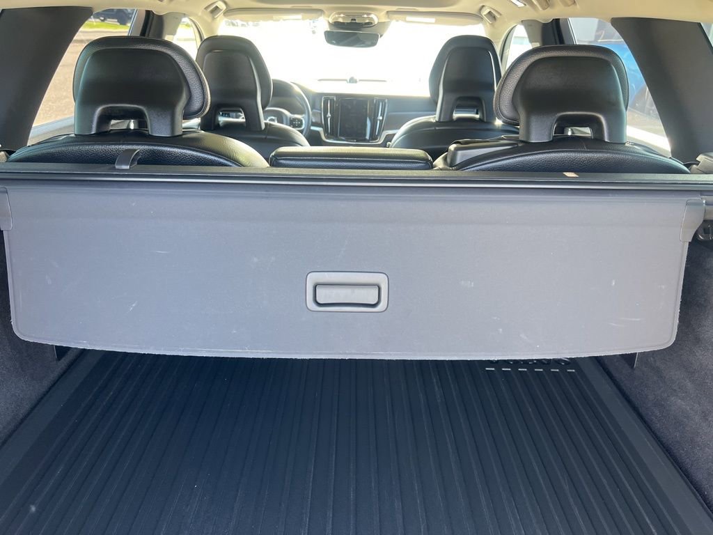 Used 2017 Volvo V90 T6 Cross Country AWD/4WD image 46