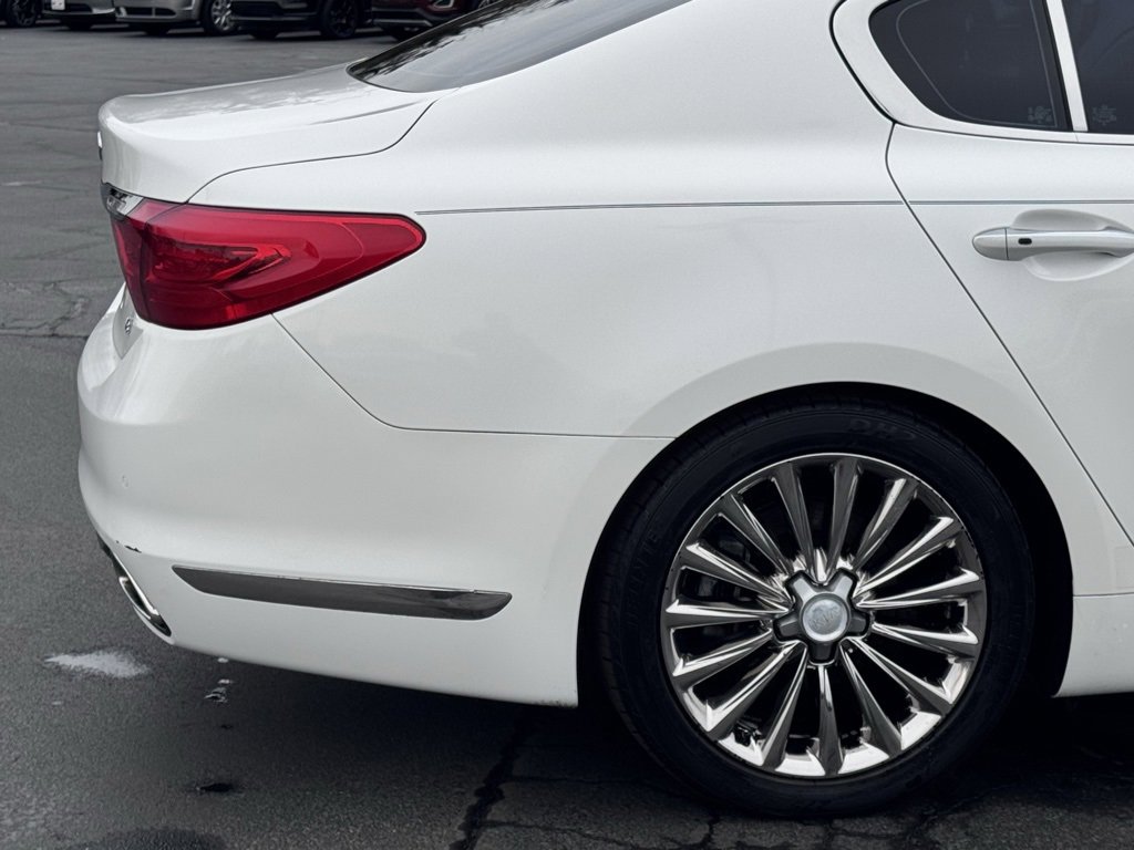Used 2015 Kia K900 Luxury image 44