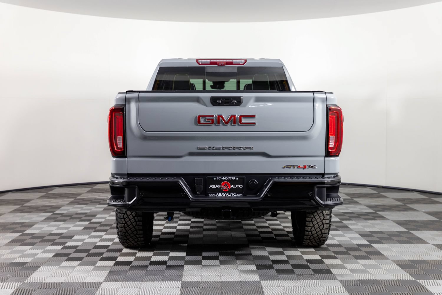 Used 2025 GMC Sierra 1500 AT4X AWD/4WD image 6