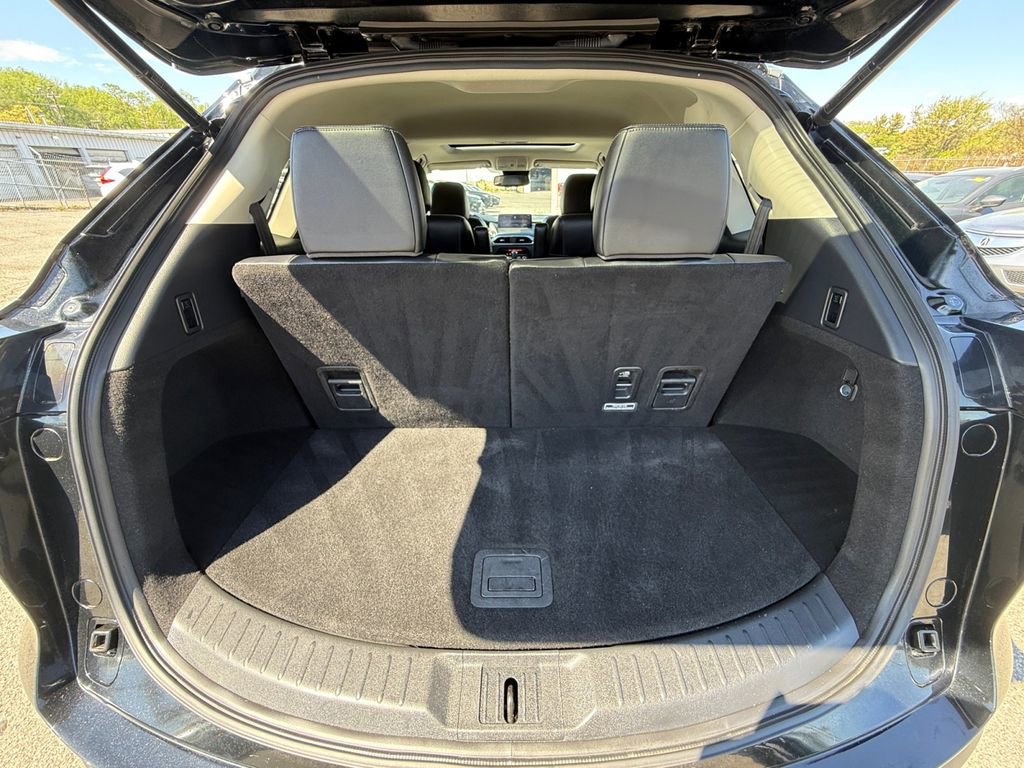 Used 2023 MAZDA CX-9 Touring image 28