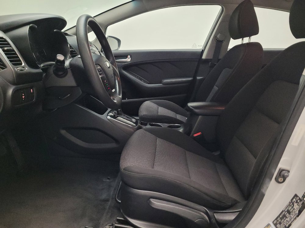 Used 2017 Kia Forte LX FWD image 17
