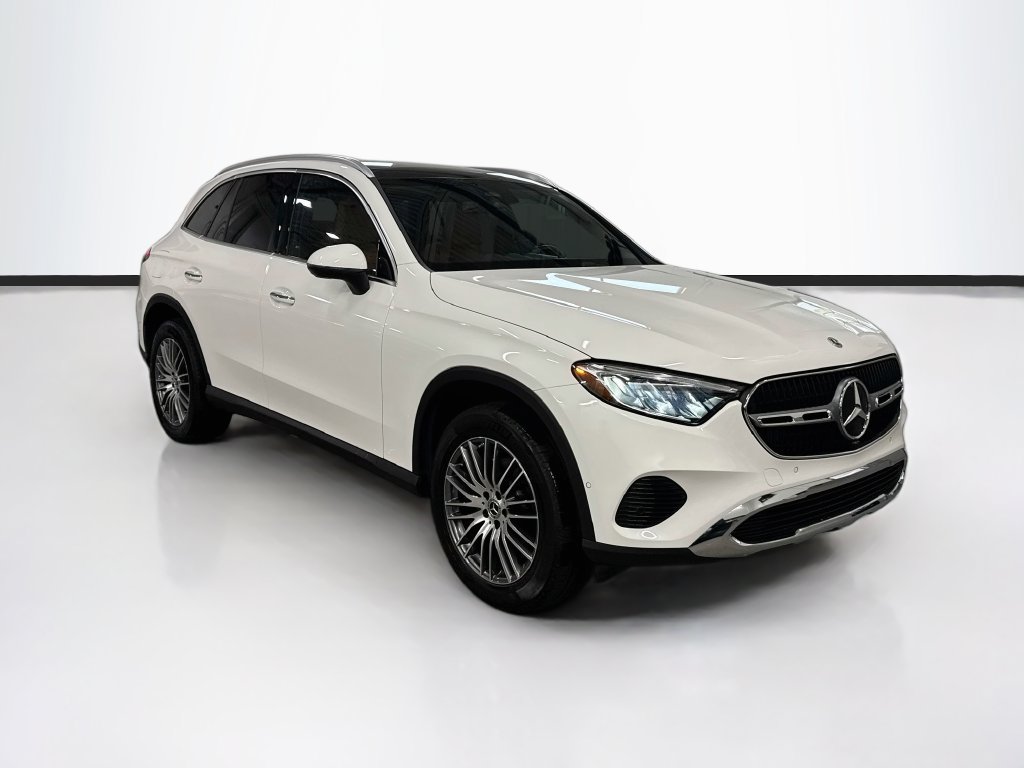 Certified 2026 Mercedes-Benz GLC 300 4MATIC image 3