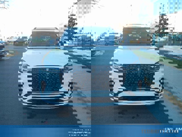 Used 2025 Lincoln Aviator Black Label w/ Jet Appearance Package image 2