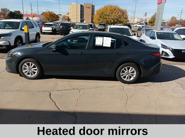 Used 2025 Toyota Camry LE image 8