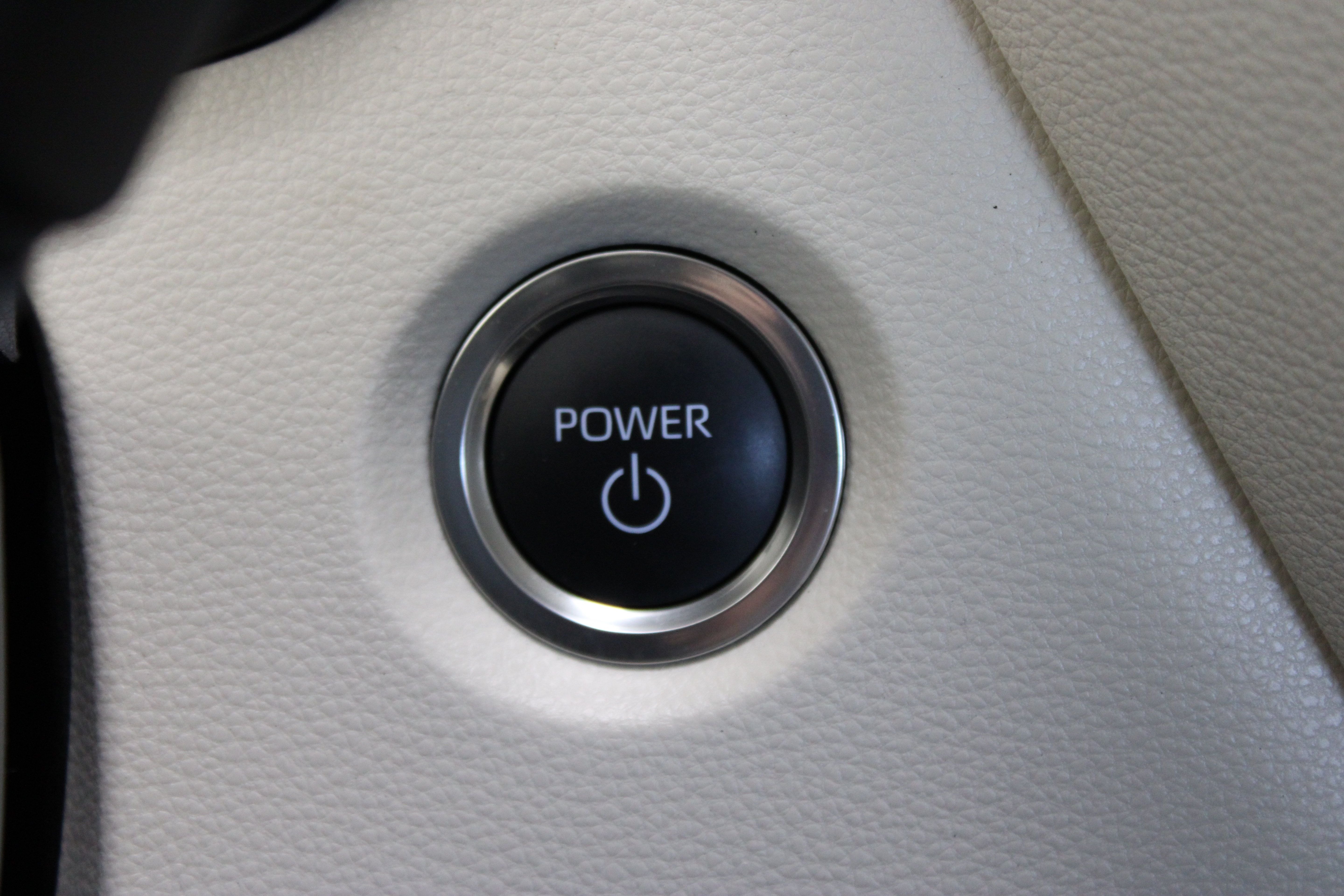 Used 2025 Toyota Corolla XLE FWD image 17