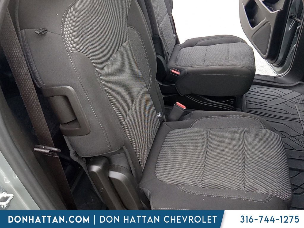 Used 2023 Chevrolet Traverse LT FWD image 4