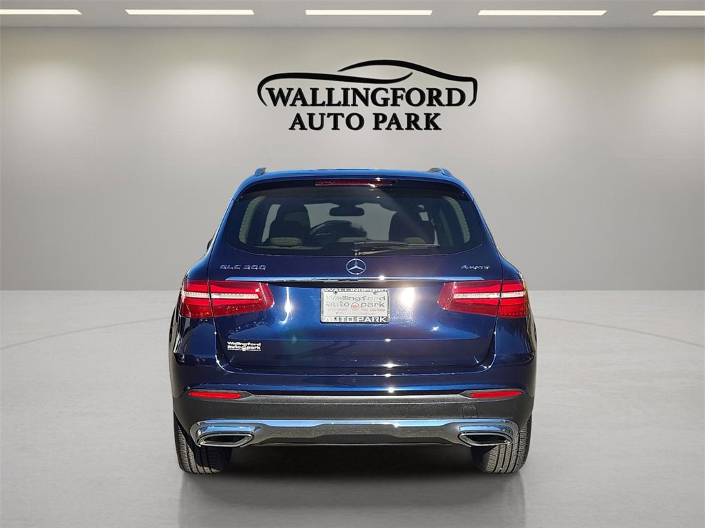 Used 2019 Mercedes-Benz GLC 300 4MATIC image 5