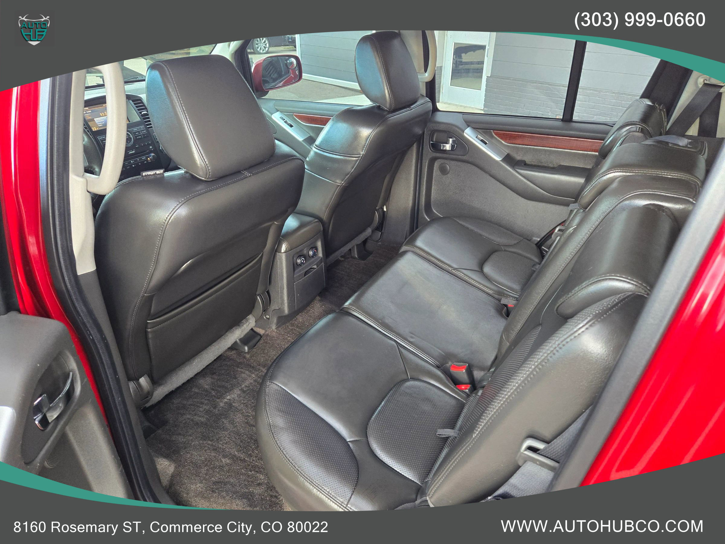 Used 2011 Nissan Pathfinder LE image 10