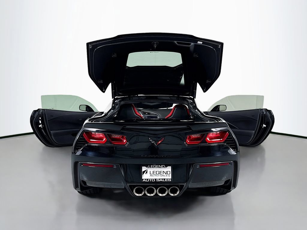 Used 2019 Chevrolet Corvette Stingray Coupe w/ Carbon Flash Badge Package RWD image 27